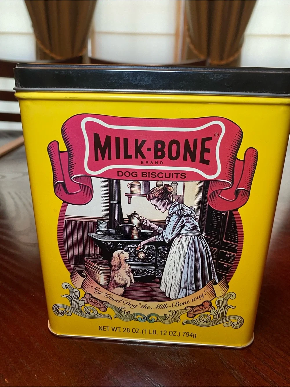 Vintage Milk-Bone Dog Biscuit metal tin (empty) 7x5.75x3.5